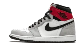 Air Jordan 1 Retro High "Light Smoke Grey"