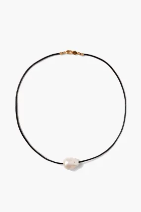 Isla Pearl Necklace Black