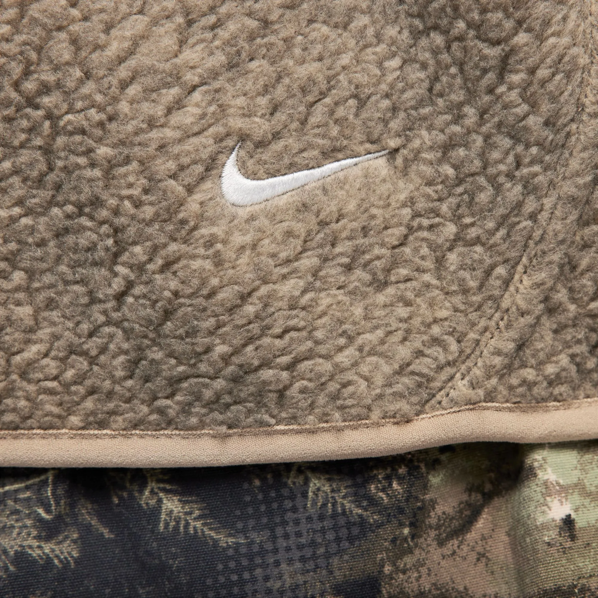 Nike ACG "Arctic Wolf" Full-Zip Top (Kahki/Lt Iron Ore/Summit White)