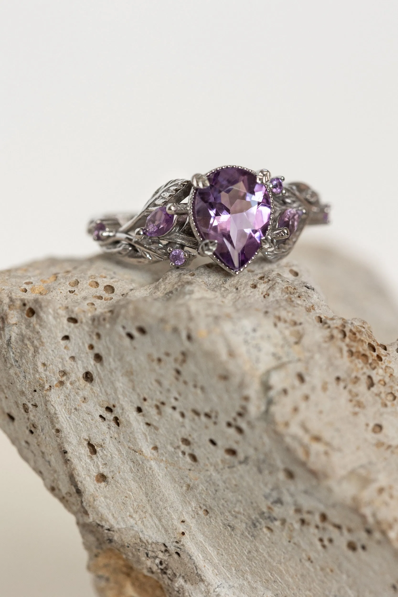 Patricia ring in 14K white gold, natural amethyst pear cut 8x6 mm, accent amethysts