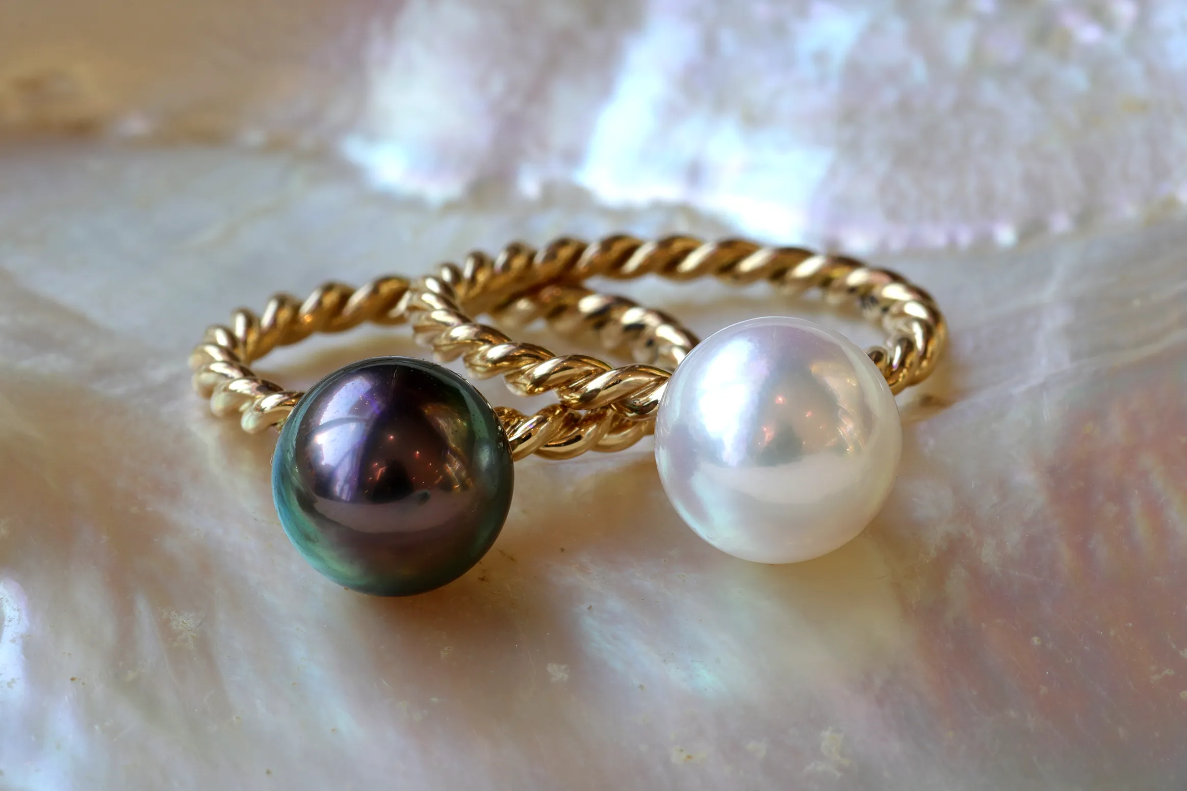 Twisted Band Tahitian Pearl Ring