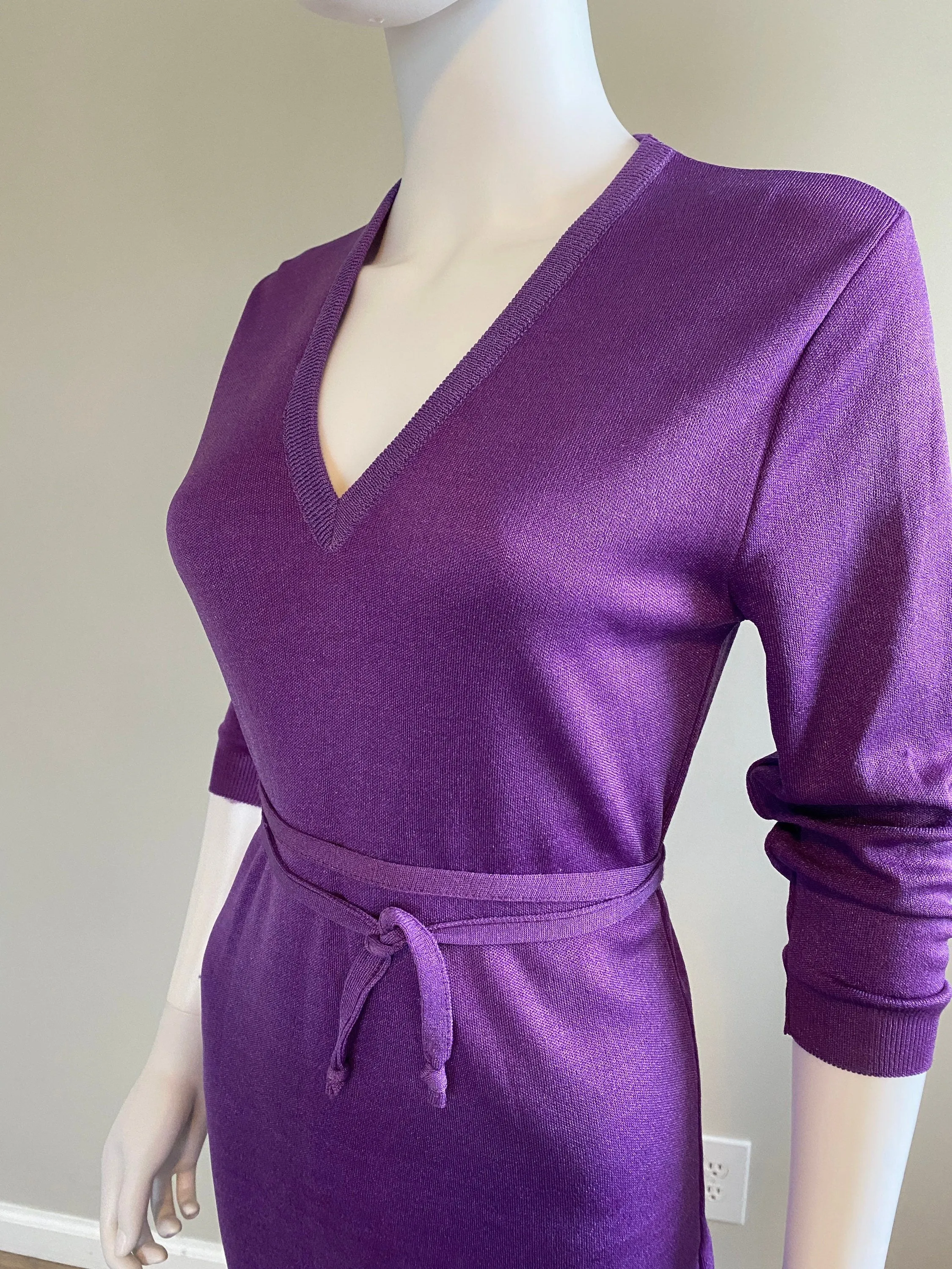 Vintage 1970s Purple Lurex Sweater Dress / 70s retro long sleeve disco dress / Size S M