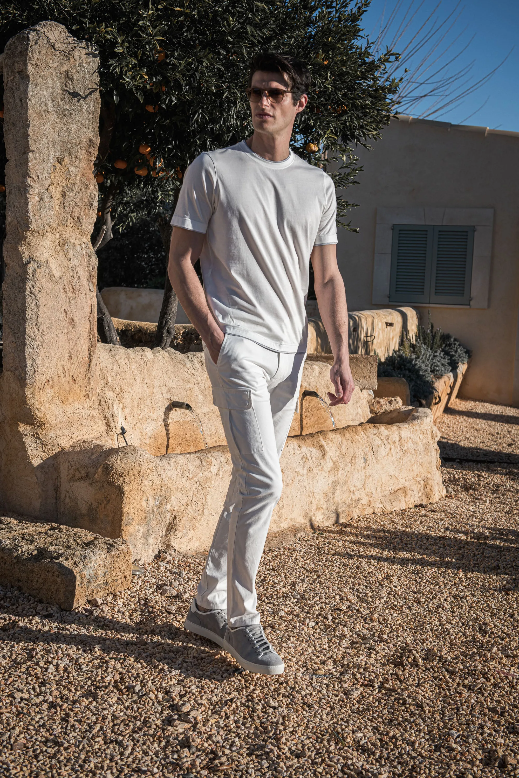 White cotton t-shirt with collar detail - Made in Italy